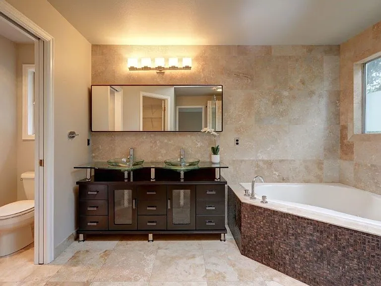 25451 SE 42nd Pl — Photo 17
