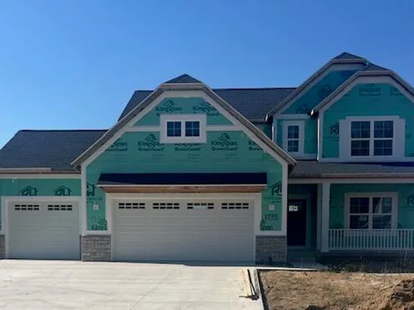 1735 Blaketon Dr NW, Grand Rapids, MI 49534