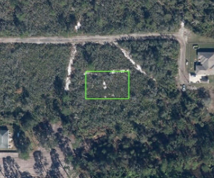 2nd image of 10012 Castlewood Ct