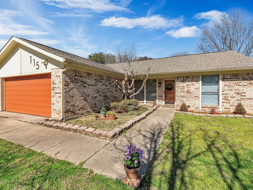 1st image of 115 Kalmia Ct