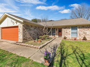115 Kalmia Ct, Arlington, TX 76018