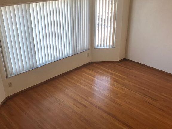 2nd image of 2037 San Tomas St