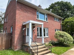 2 bed, 1.0 bath, 1014 sqft, $1,795, Birmingham, MI 48009