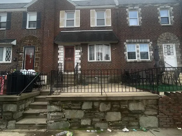 890 Carver St, Philadelphia, PA 19124