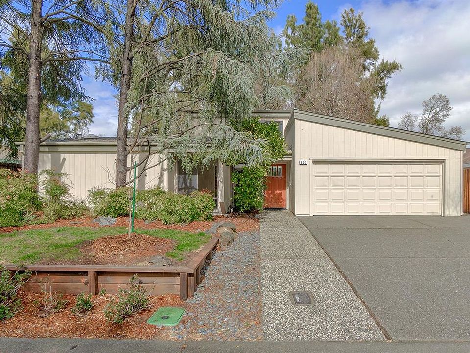 1st image of 653 Bianco Ct