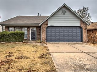 1605 W Gary St, Broken Arrow, OK 74012