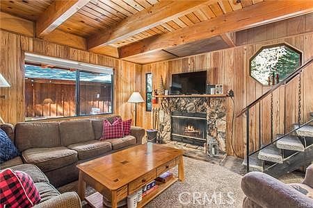 2nd image of 42962 Dogwood Dr