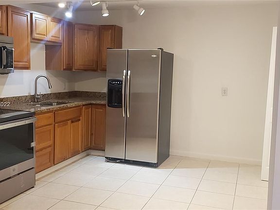 3rd image of 310 Olive Ave #B