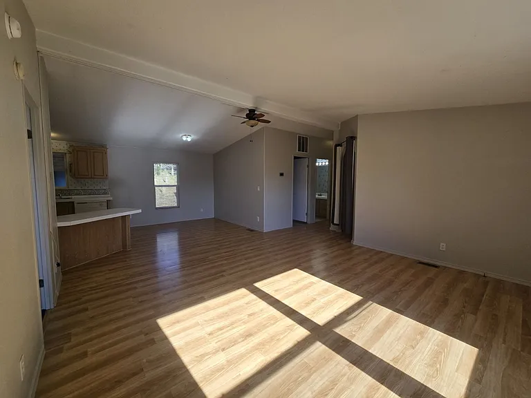 2032 NE Klamath Ave — Photo 6