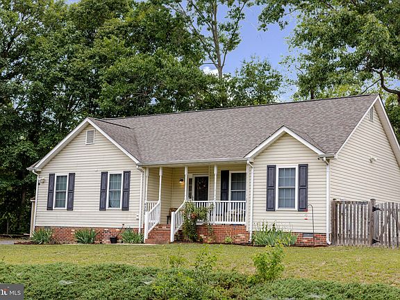 3rd image of 6300 Taverneer Ln