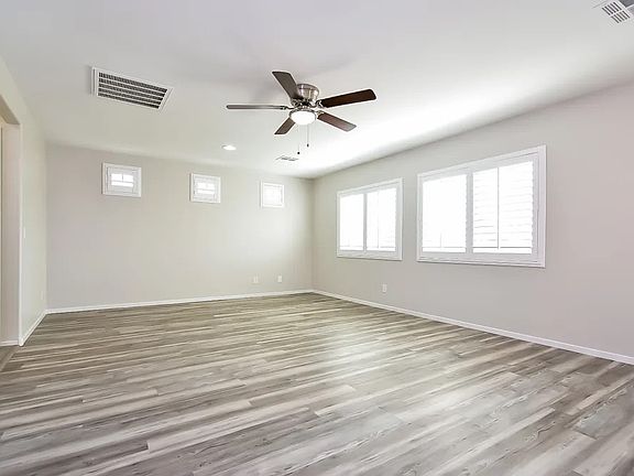 3rd image of 229 Heathrow Lake Ave #2007
