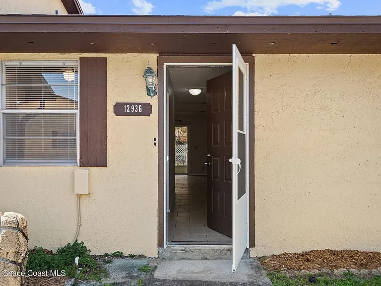 1293 Cheney Hwy #G — Photo 2