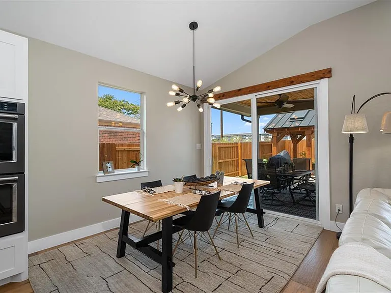542 Centerbrook Pl — Photo 15
