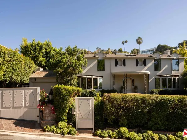 1364 Londonderry Pl, Los Angeles, CA 90069