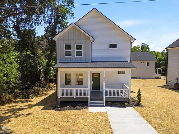 2nd image of 805 Lakeside Ave