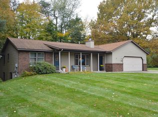 2152 Brighton St, Holland, MI 49424