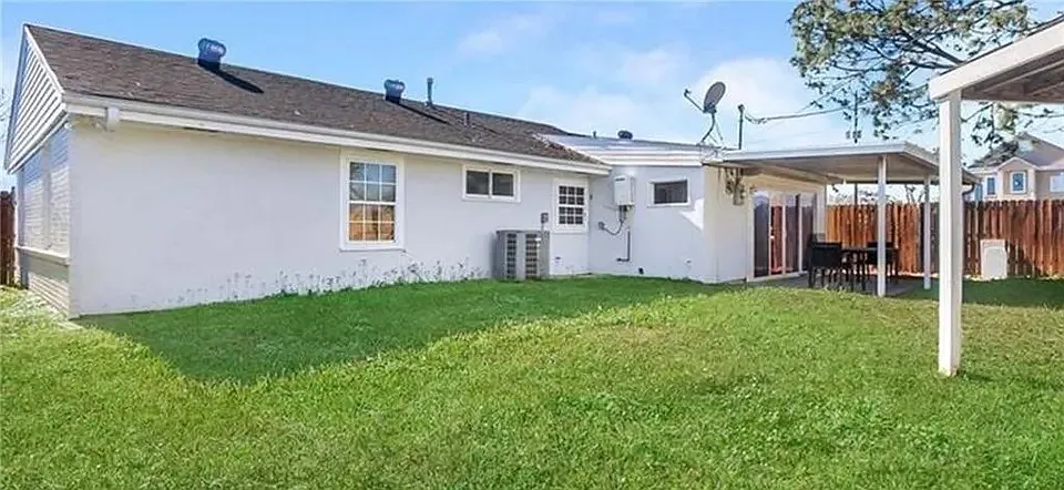 3 bed, 1418 sqft, $2,050 — Photo 4