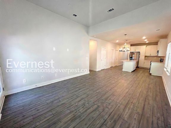 5th image of 204 Douglas Bend Rd #1306