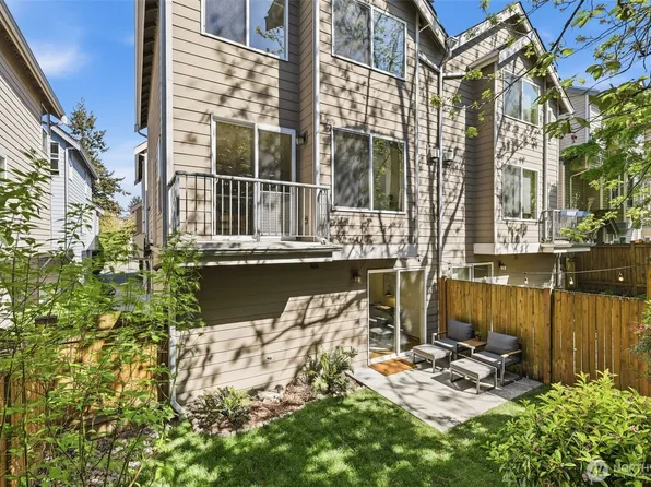 9243 Ashworth Avenue N #B, Seattle, WA 98103