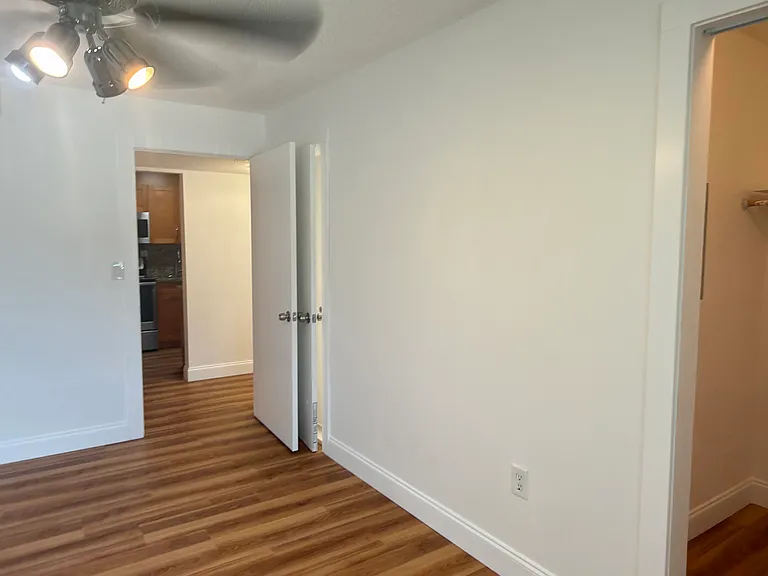 469 NE 207th Ln #101 — Photo 11
