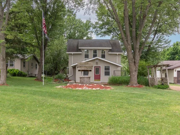 321 Drier St, Durand, WI 54736