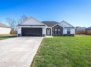 197 Zeigenbein Rd, Saint Robert, MO 65584