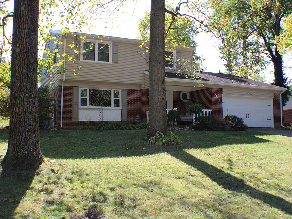1st image of 3827 Pinehurst Dr