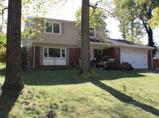 3827 Pinehurst Dr, Richmond, IN 47374