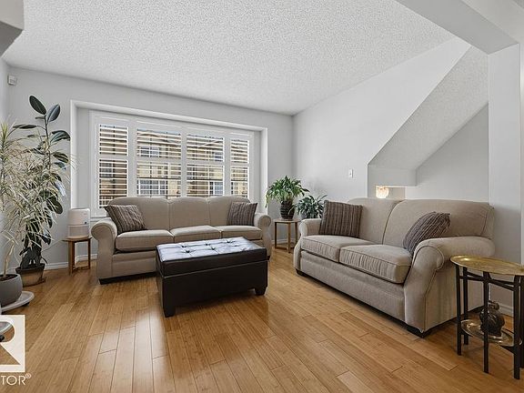 4th image of 17624 96th Ave NW