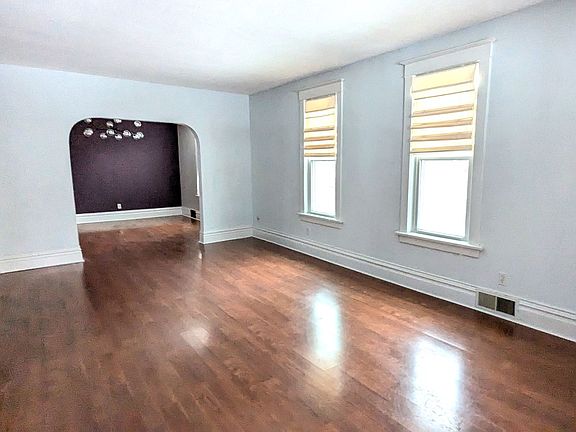 5th image of 1284 Montgomery Ave