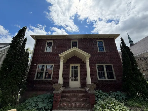 1825 Regent St, Madison, WI 53726