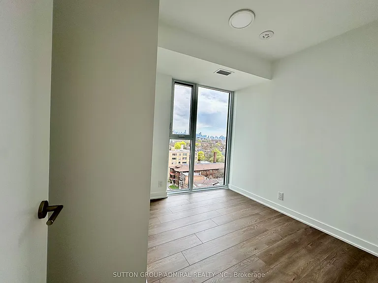 1660 Bloor St W #903 — Photo 9