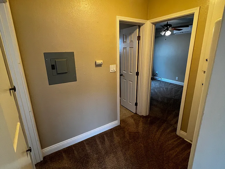 1325 E 7th St #9 — Photo 10