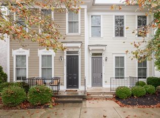 9405 Featherbell Blvd, Prospect, KY 40059