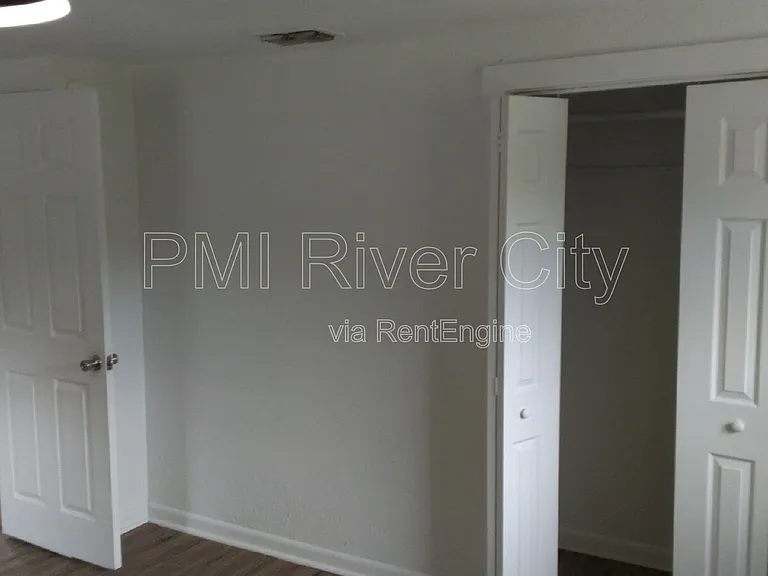 8136 Siskin Ave — Photo 13