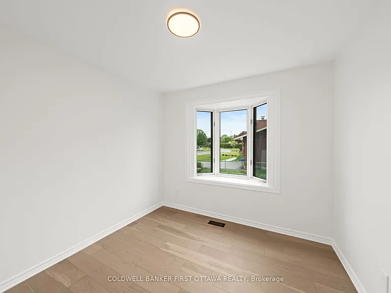 26 Spring Garden Ave — Photo 18