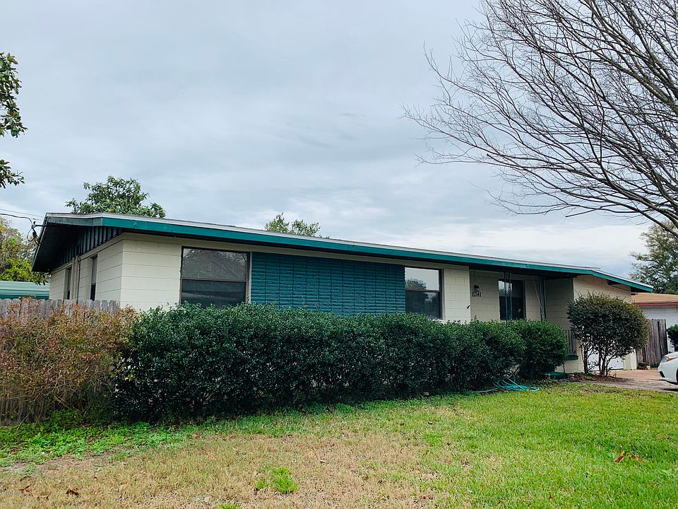 2nd image of 11341 Vera Dr