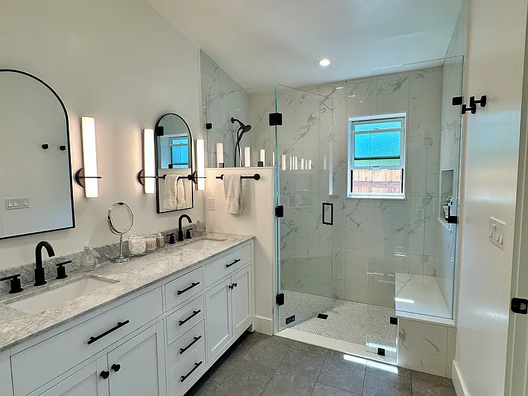 1717 Cottonwood Ln — Photo 14