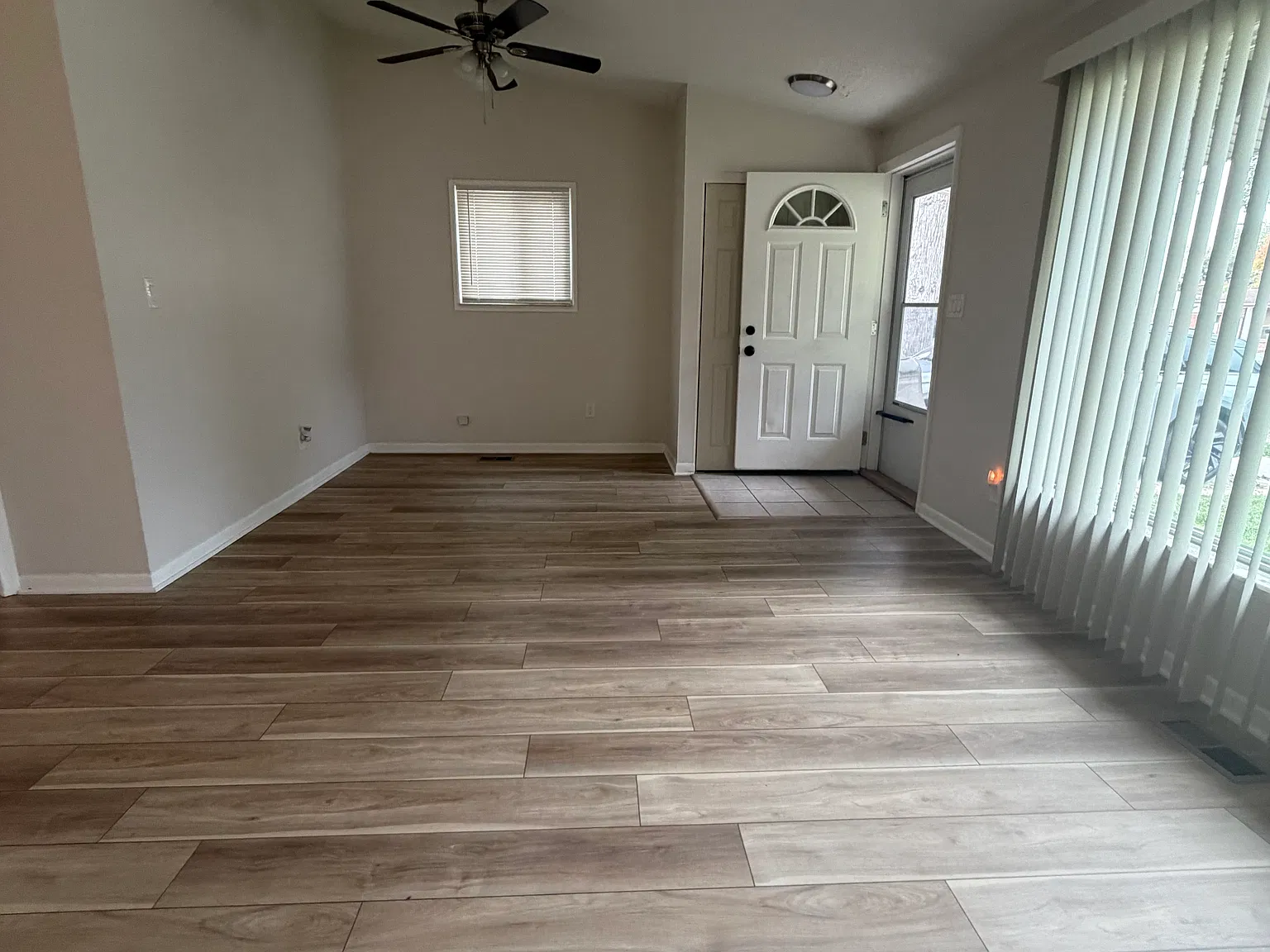 3 bed, 1.5 bath, 1015 sqft, $1,850 — Photo 2