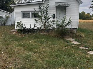 416 Griffin St, Nokomis, IL 62075