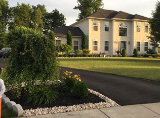 3265 Dovecote Dr, Quakertown, PA 18951