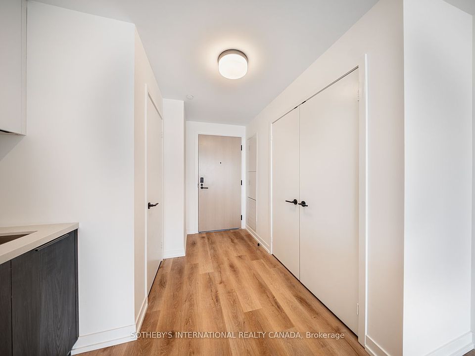 1st image of 5 York Rd #1701