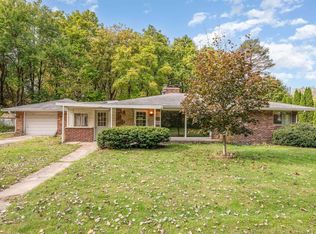 1374 E Moore Rd, Saginaw, MI 48601