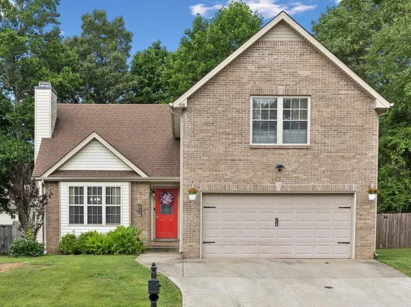 2684 Hidden Ridge Ct, Clarksville, TN 37043