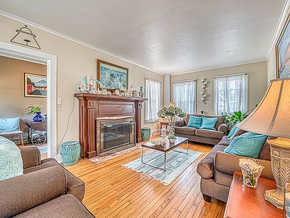 3rd image of 430 Ostrander Ave