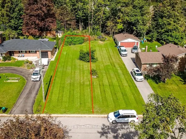 12A Ottaway Ave, Barrie, ON L4M 2W7