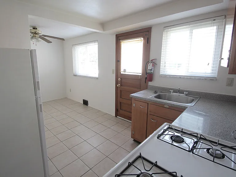 404 South Ave #B — Photo 4