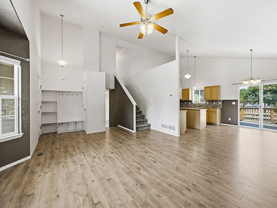 2039 Sandhill Crane Cir