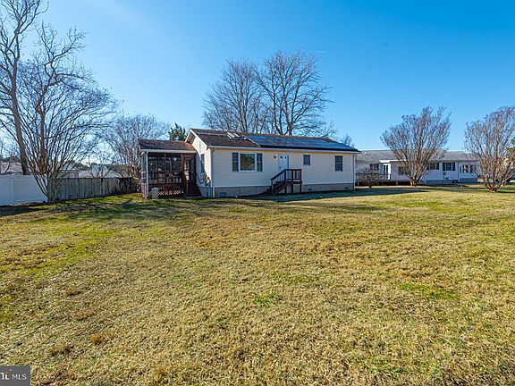 2nd image of 10333 Tudor Rd