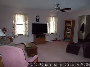 2nd image of 106 Dakota Dr #1